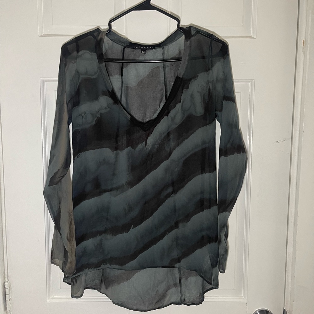 The Refinery xs long sleeve top